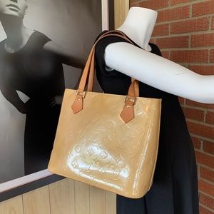 Louis Vuitton Vernis Houston Zip Tote.